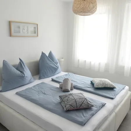 4 Seasons Apartment Balatonszarszo