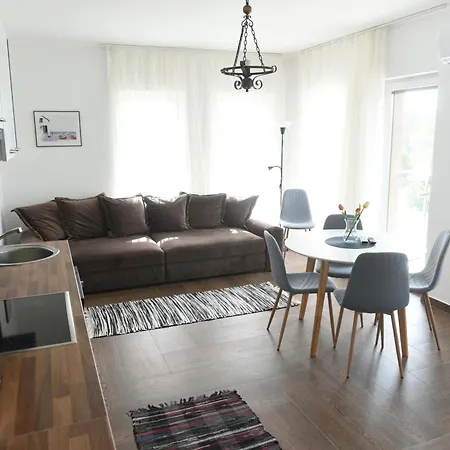 Apartment 4 Seasons Balatonszarszo