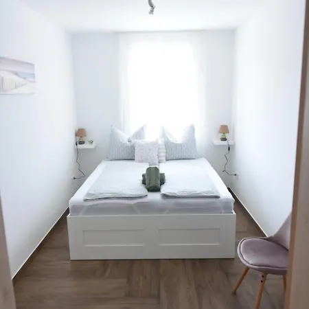 4 Seasons Apartment Balatonszarszo