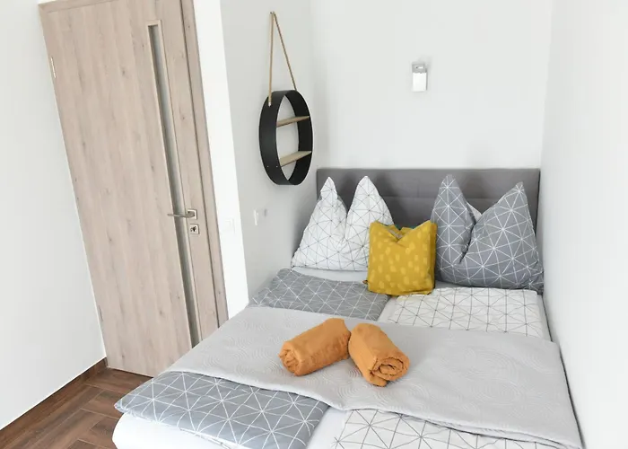 4 Seasons באלאטונסארסו