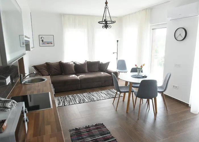 דירה 4 Seasons באלאטונסארסו