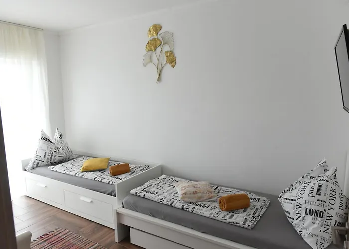 4 Seasons Appartamento Balatonszarszo