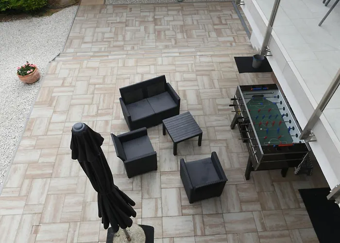 4 Seasons * באלאטונסארסו